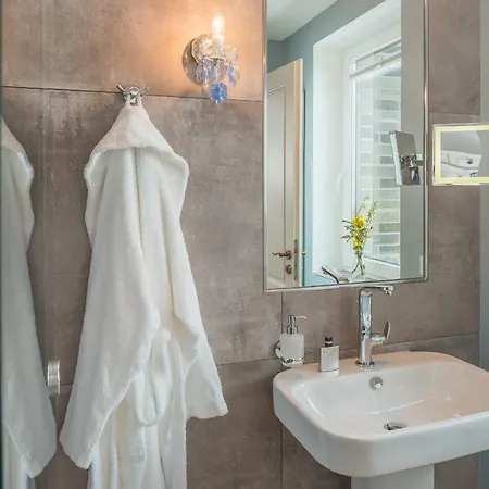 Lotsenhäuser Rügen - Luxus - 3 Schlafzimmer - Sauna - Dachterrasse Mit Boddenblick Villa Breege