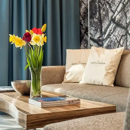 Lotsenhäuser Rügen - Luxus - 3 Schlafzimmer - Sauna - Dachterrasse Mit Boddenblick Villa Breege