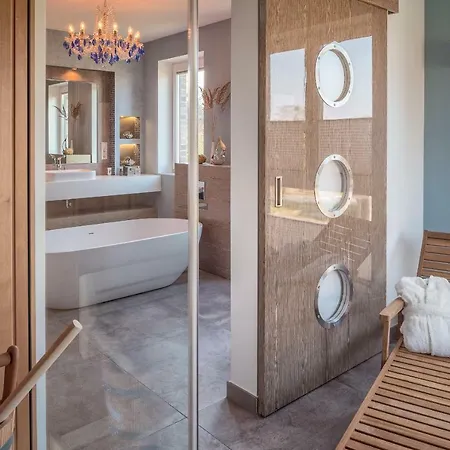 Lotsenhäuser Rügen - Luxus - 3 Schlafzimmer - Sauna - Dachterrasse Mit Boddenblick